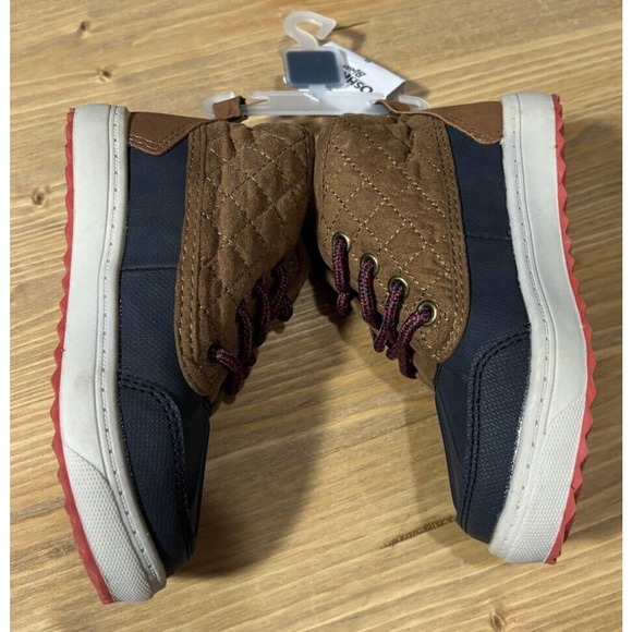 OshKosh B'gosh Winter Duck Boots Boys Youth Size 8 NWT - Picture 4 of 7